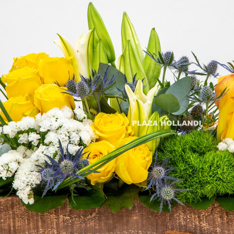 1.2 close up of roses, lily and calla lily flowers