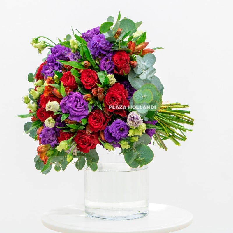 3.2 Marri Flower Bouquet in a Vase