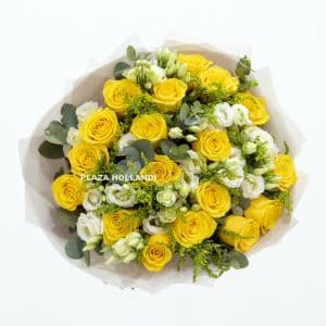 leadgen: How to take care of flowers 5 Yellow rose bouquet