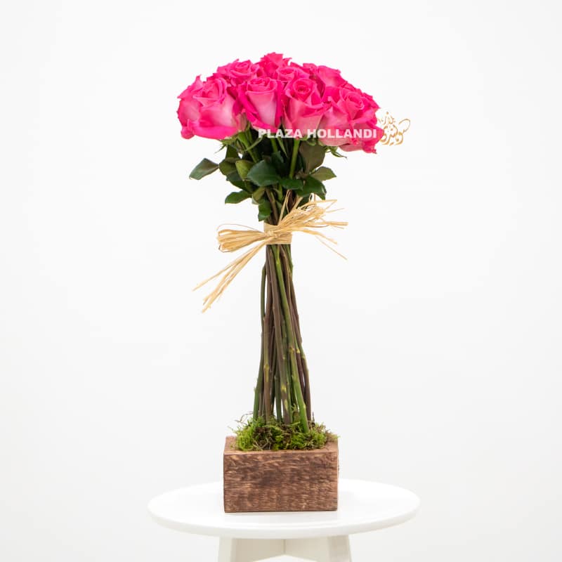 1.3 Pink roses in a box