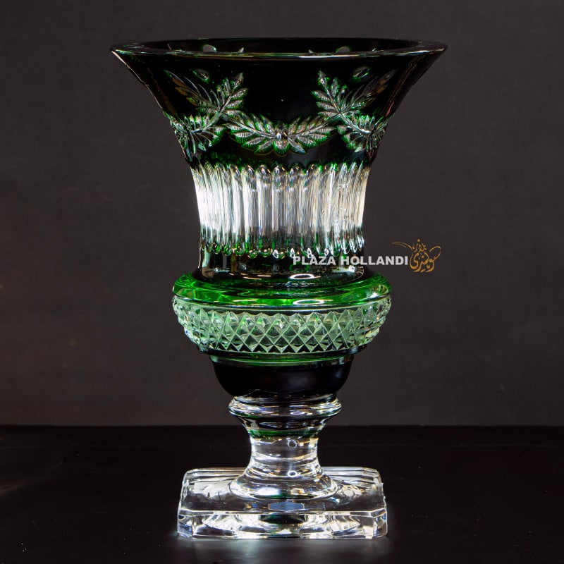 1.2 Green crystal vase