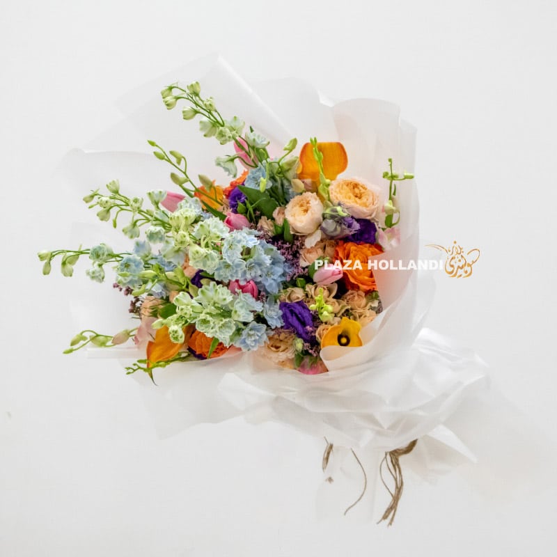 2.4 Multi coloured bouquet of flowers