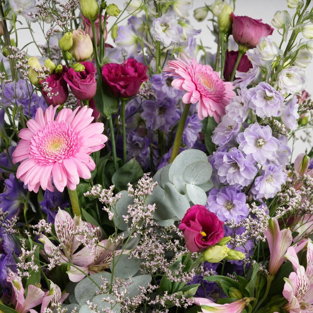 4.2 Gerbera and Eustoma Garden Symphony