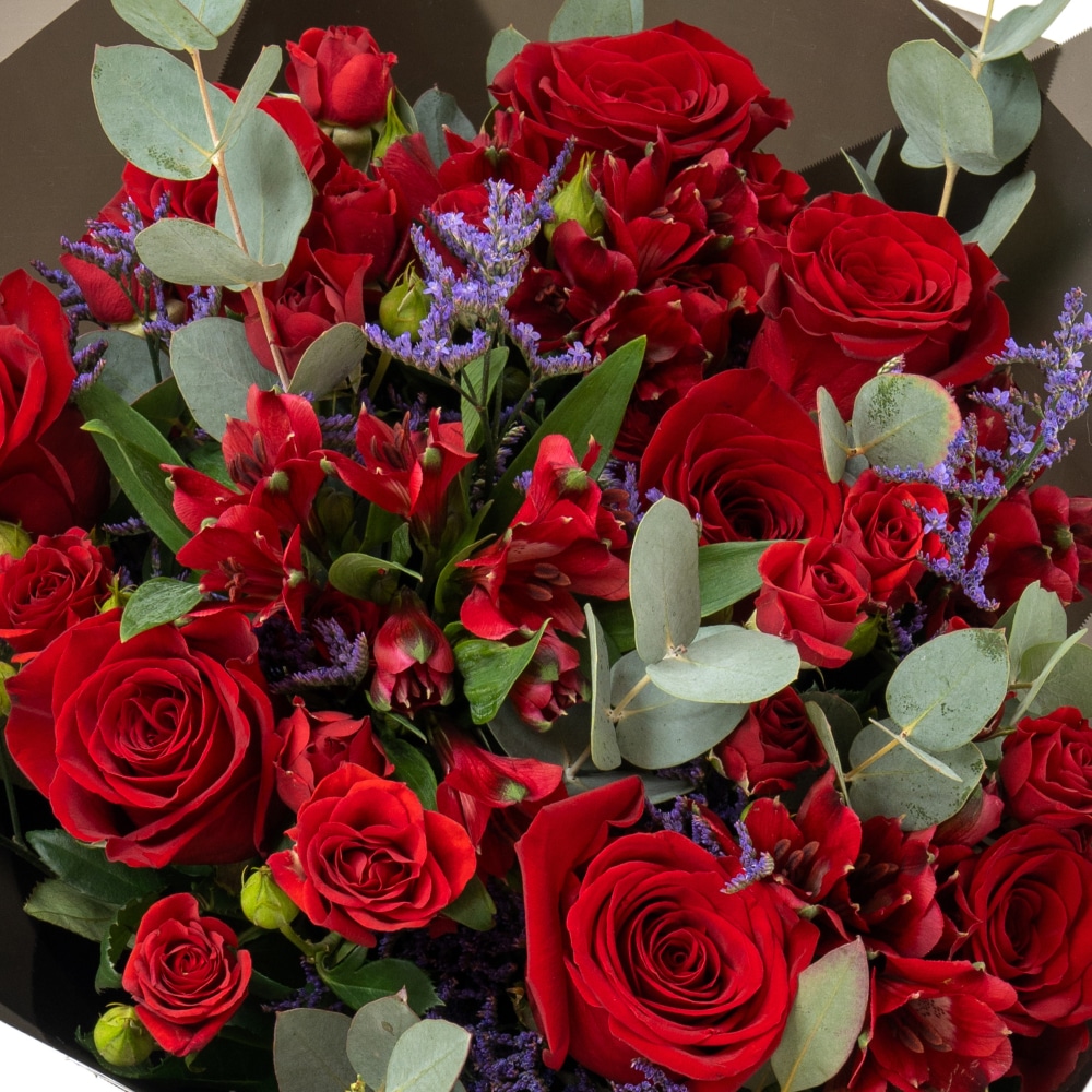 N C1 Red Rose Flower Bouquet