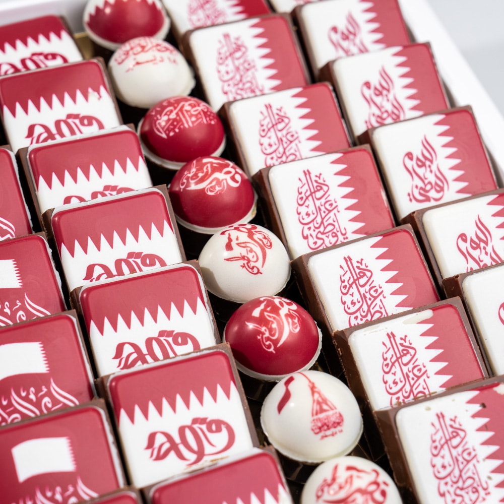 3.4 National Day Celebration 43-Piece Plaza Hollandi Premium Chocolates Square Tray