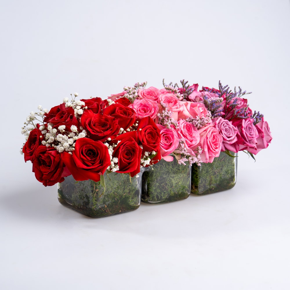 DSC07097-2 Elegant Roses Bouquet with Gypsophila and Limonium
