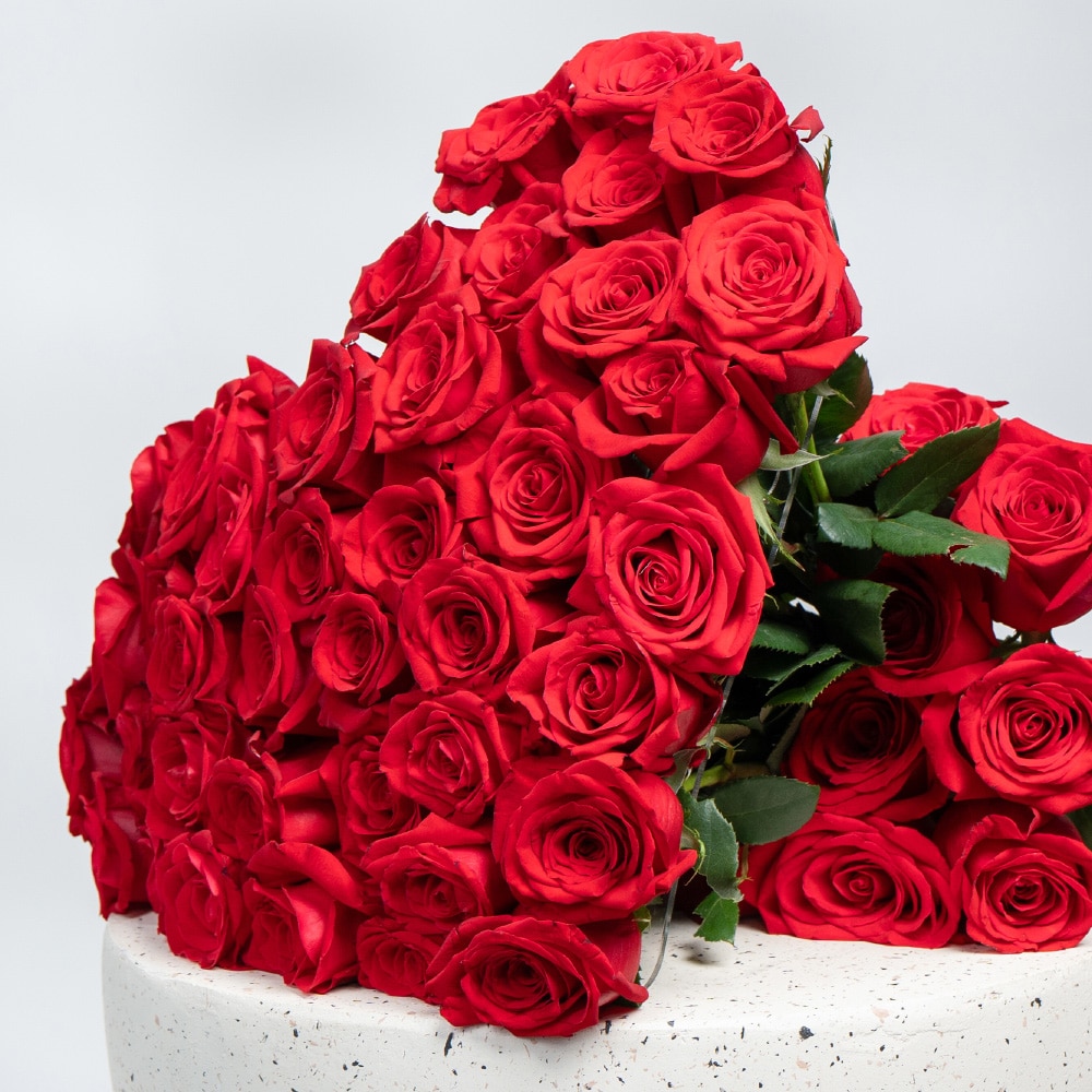 A7.2 Red Roses Heart Bouquet (H 50 cm)