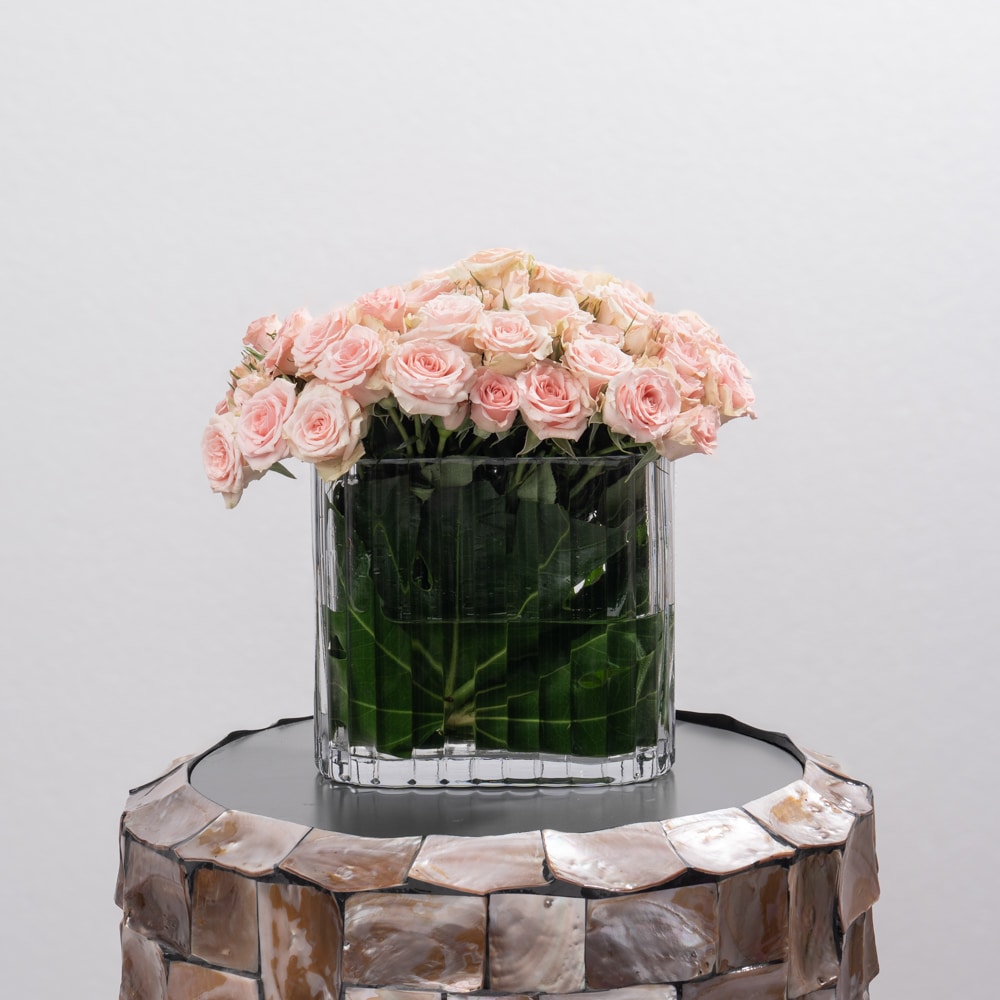 Peach Spray Roses in Rectangular Glass Vase - 18 cm Peach Spray Roses in Rectangular Glass Vase - 18 cm