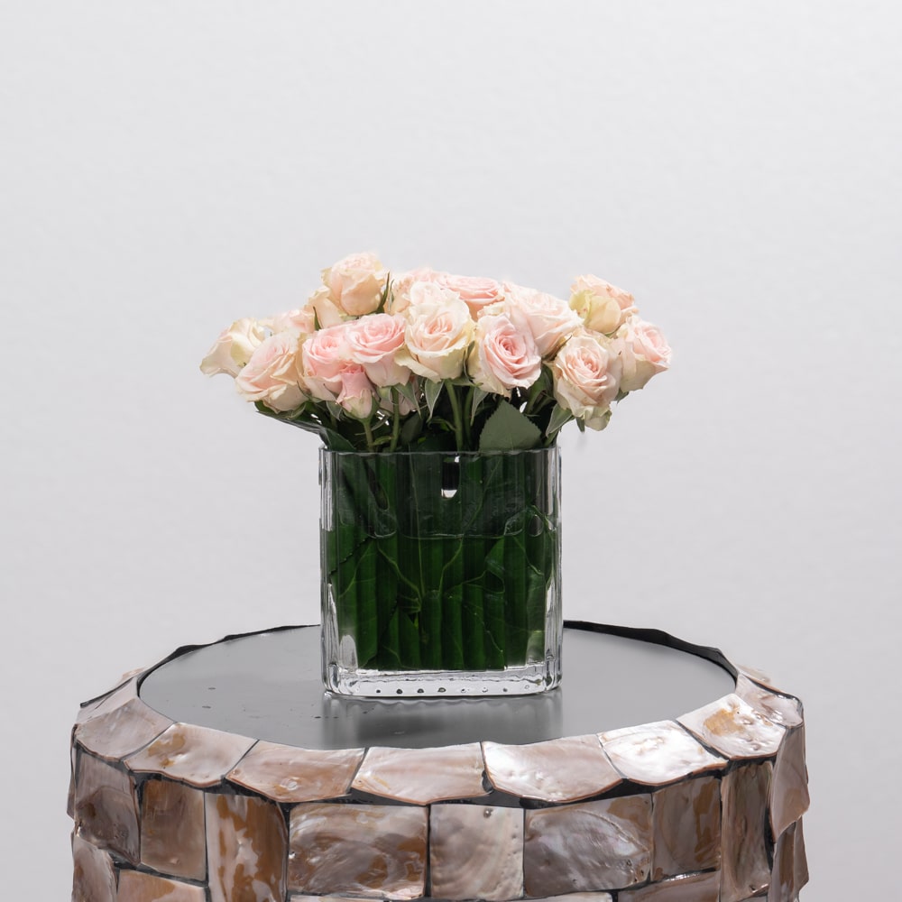 Peach Spray Roses in Rectangular Glass Vase - 14 cm Peach Spray Roses in Rectangular Glass Vase - 14 cm