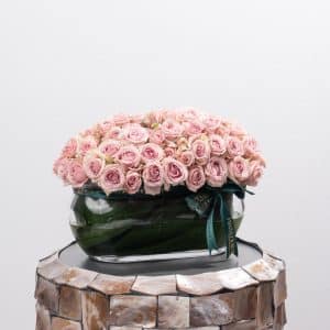 Home 23 Light Purple Spray Roses in Rectangle Glass Bowl Vase - 18 cm