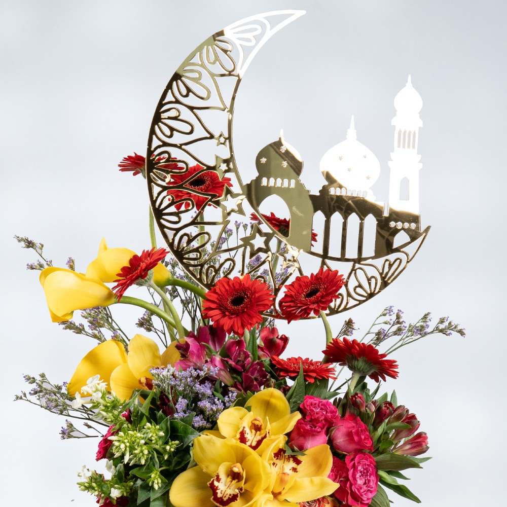 13.2 Golden Bouquet: Cymbidium, Gerbera & Callas in Metal Pot