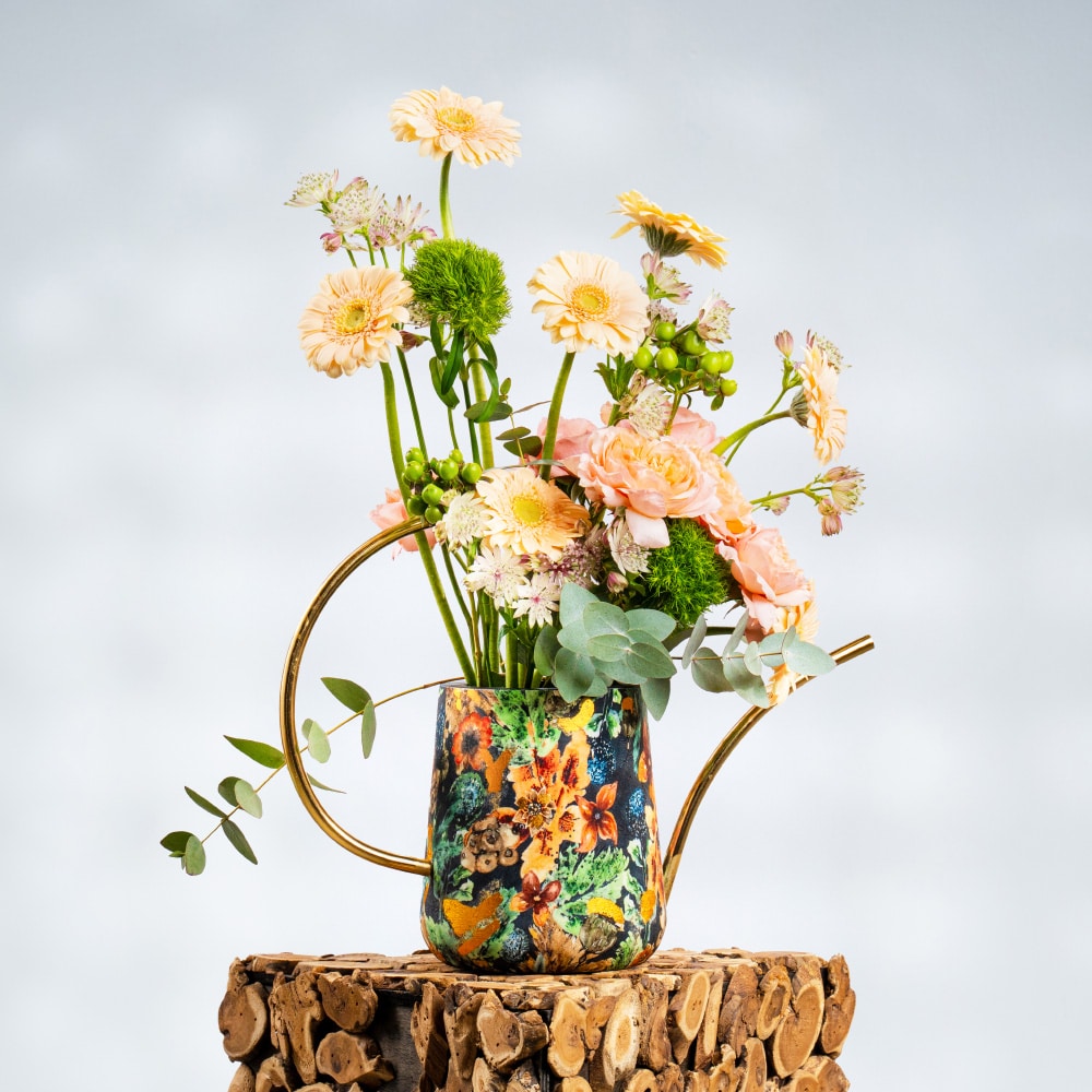 3 Peach Roses, Gerbera & Carnation in Designer Pot