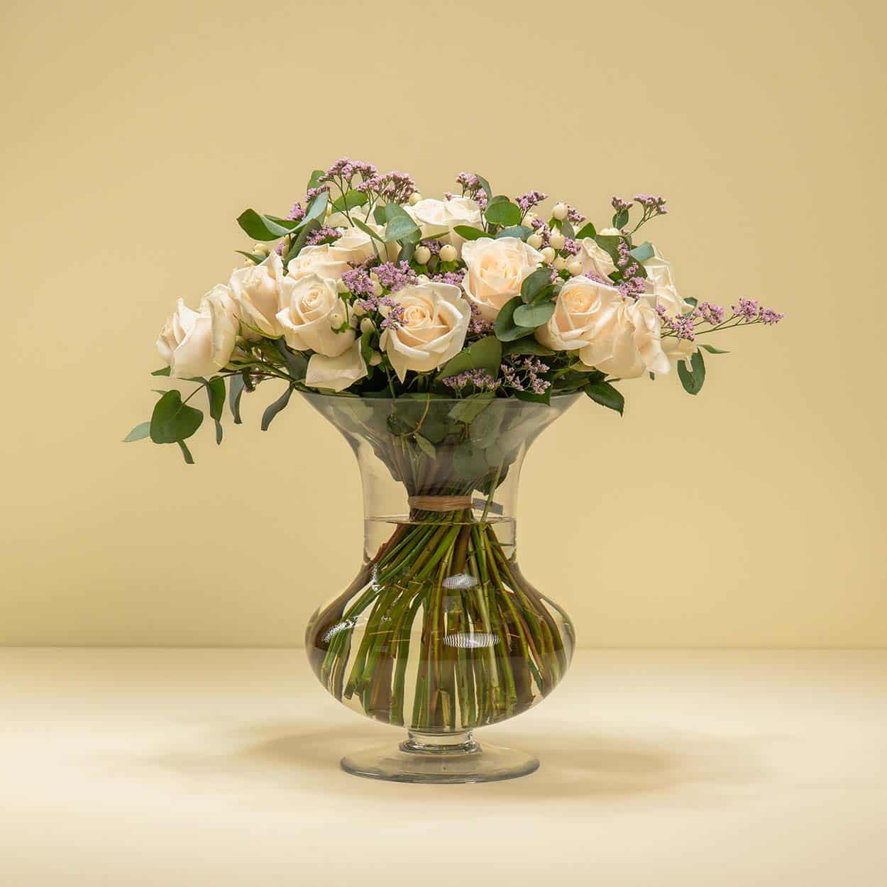 DSC06911 Alabaster Cloud Breath - White Roses Eucalyptus Limonium