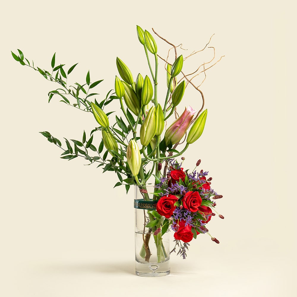 6 Rose,italian ruscus ,limonium,sanguisorba,lily