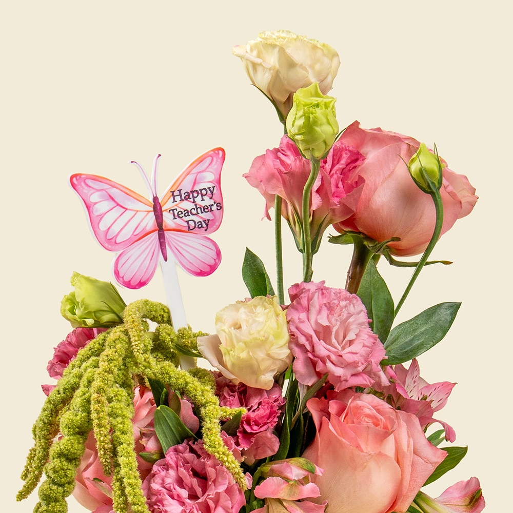 9.2 Pink Roses Vase Arrangement