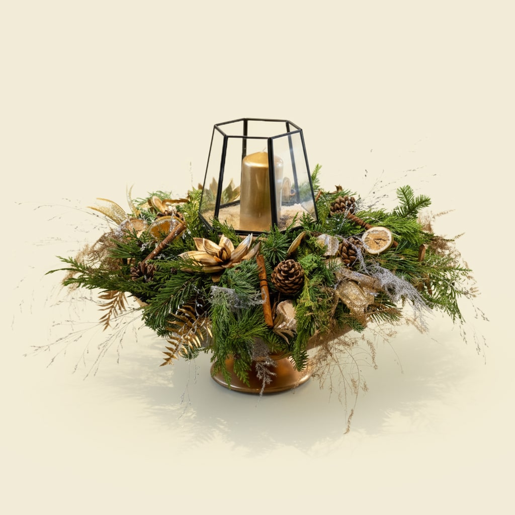 3 luxury-gold-candle-christmas-arrangement