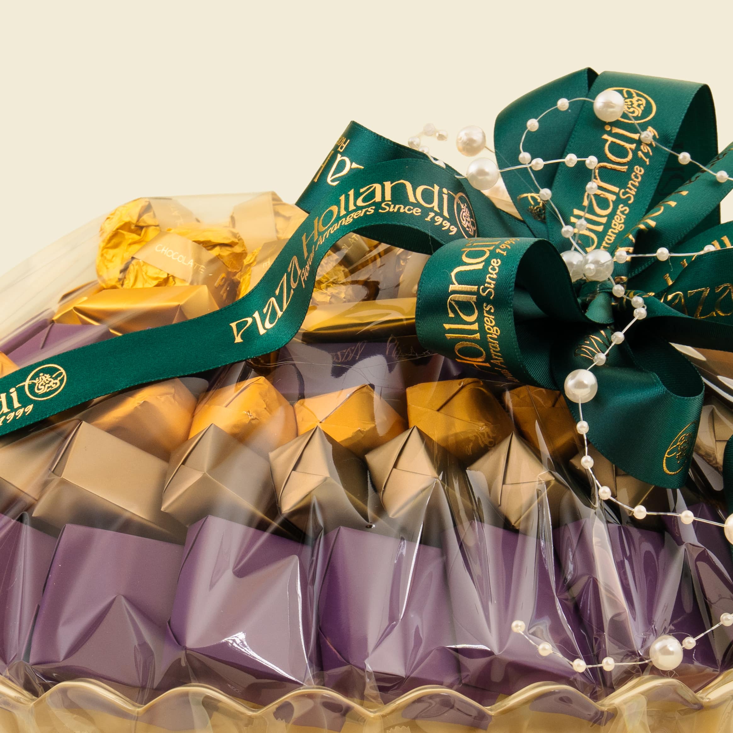7.2 Classic Assorted Chocolate Serving Glass Bowl – 2.25 Kg