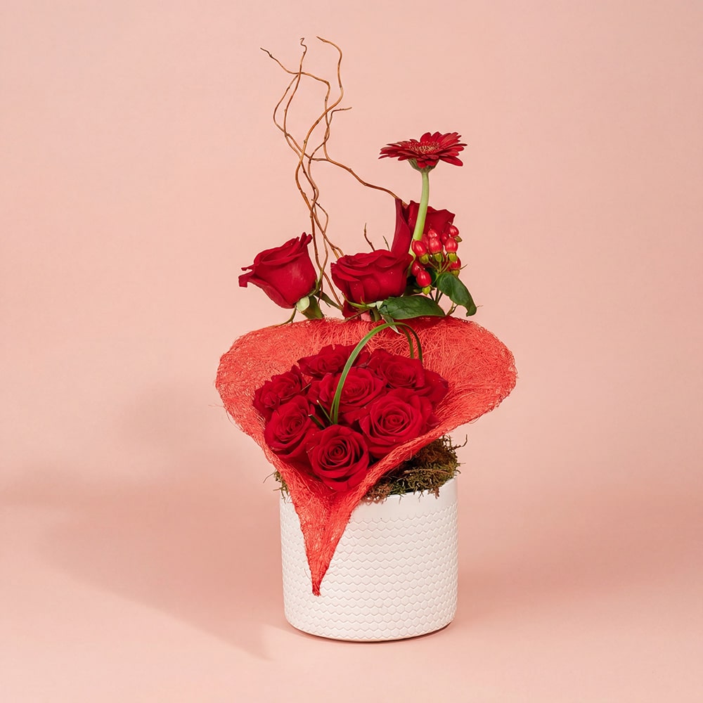 5-1-1.jpg Elegant Vase Arrangement with Red Roses & Gerbera