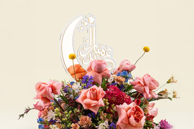 9.2 Roses & Astilbe in Glass Vase 25cm - Crescent Moon Acrylic Tag